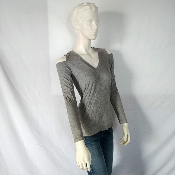 NWOT Monrow Classic Cold Shoulder Long Sleeve Tee - Picture 2 of 8